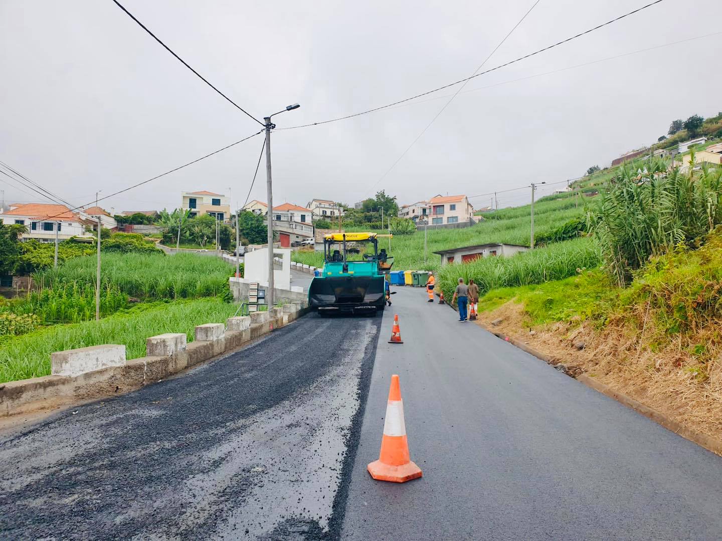 estrada-nova-da-lombada-na-pereirinha-obras-municipais