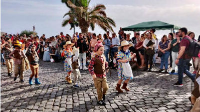 Já desfila o Carnaval da Ponta do Sol na Avenida 1° de Maio